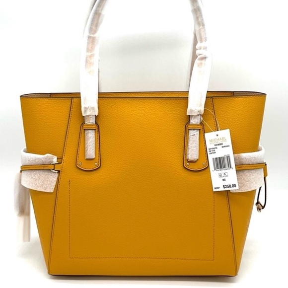 Michael Kors Voyager EW Tote Bag Leather Marigold - Picture 5 of 9